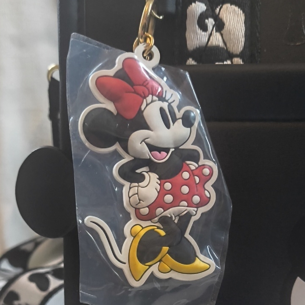 Primark Disney Black and Red Shoulder Bag - Picture 4 of 10